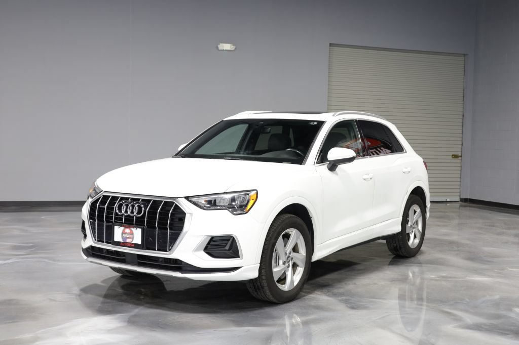 Used 2019 Audi Q3 2.0T Premium AWD/4WD image 3