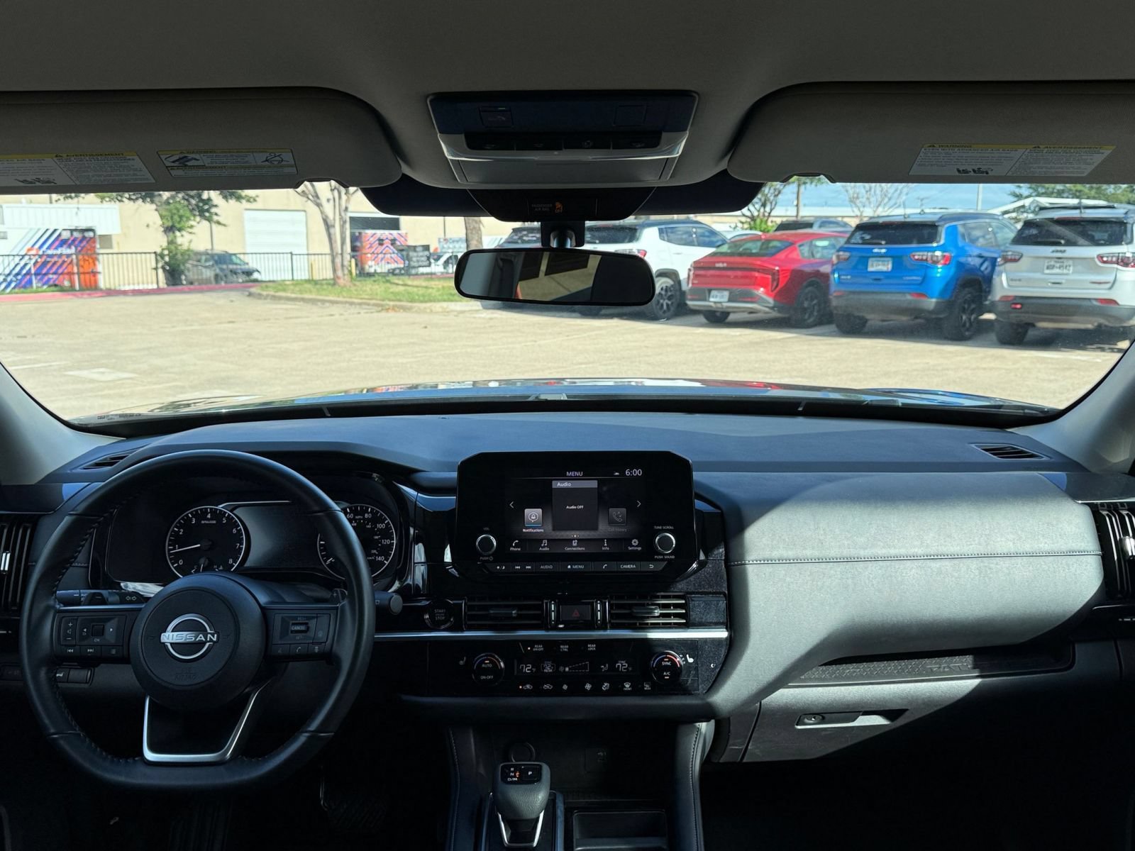 Used 2025 Nissan Pathfinder SV FWD image 35