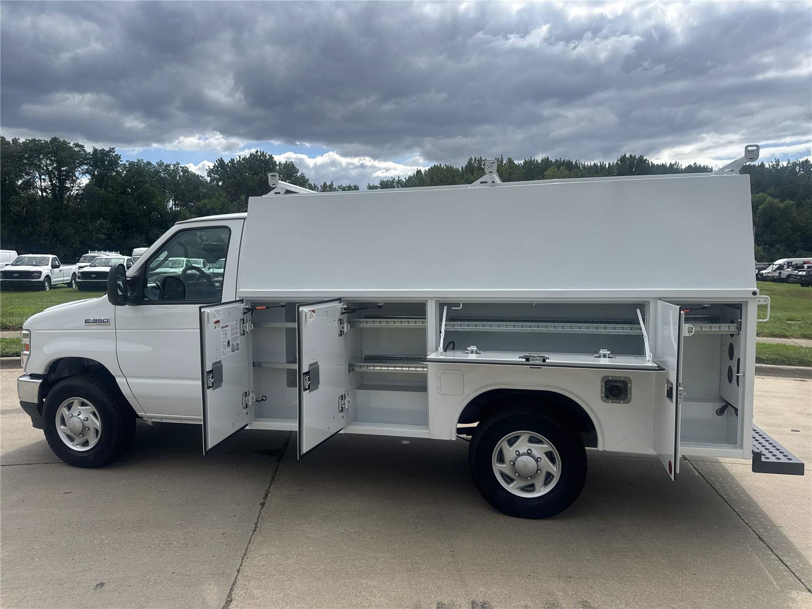 New 2025 Ford E-350 and Econoline 350 Super Duty w/ Power Equipment Group RWD image 2