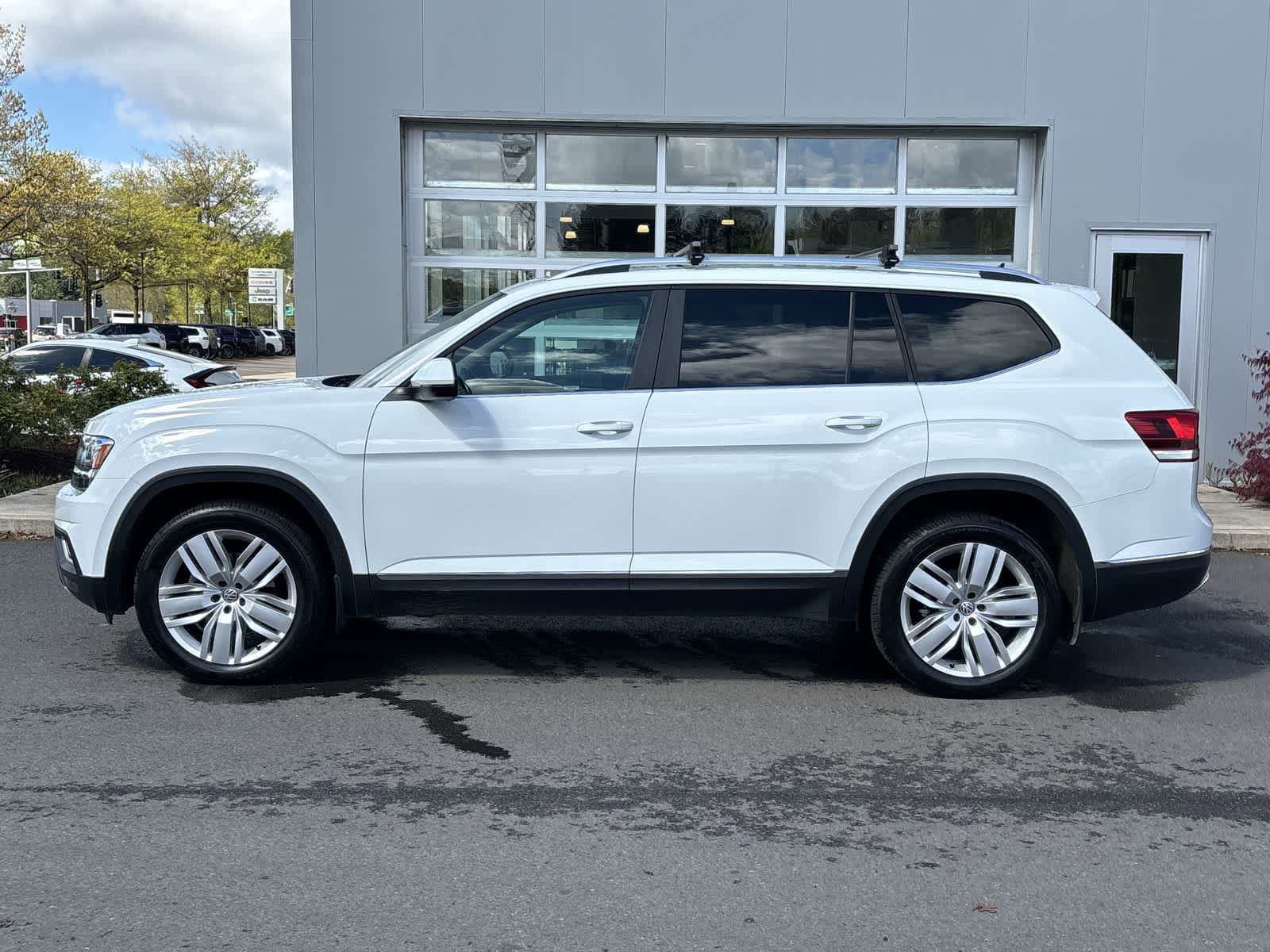 Used 2019 Volkswagen Atlas SEL AWD/4WD image 2