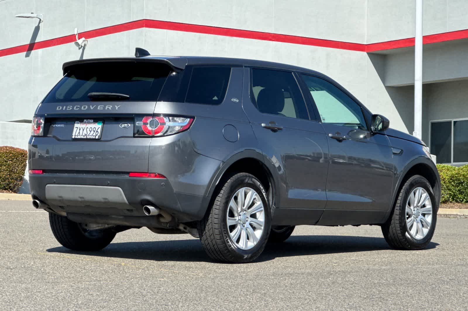 Used 2017 Land Rover Discovery Sport SE video 2