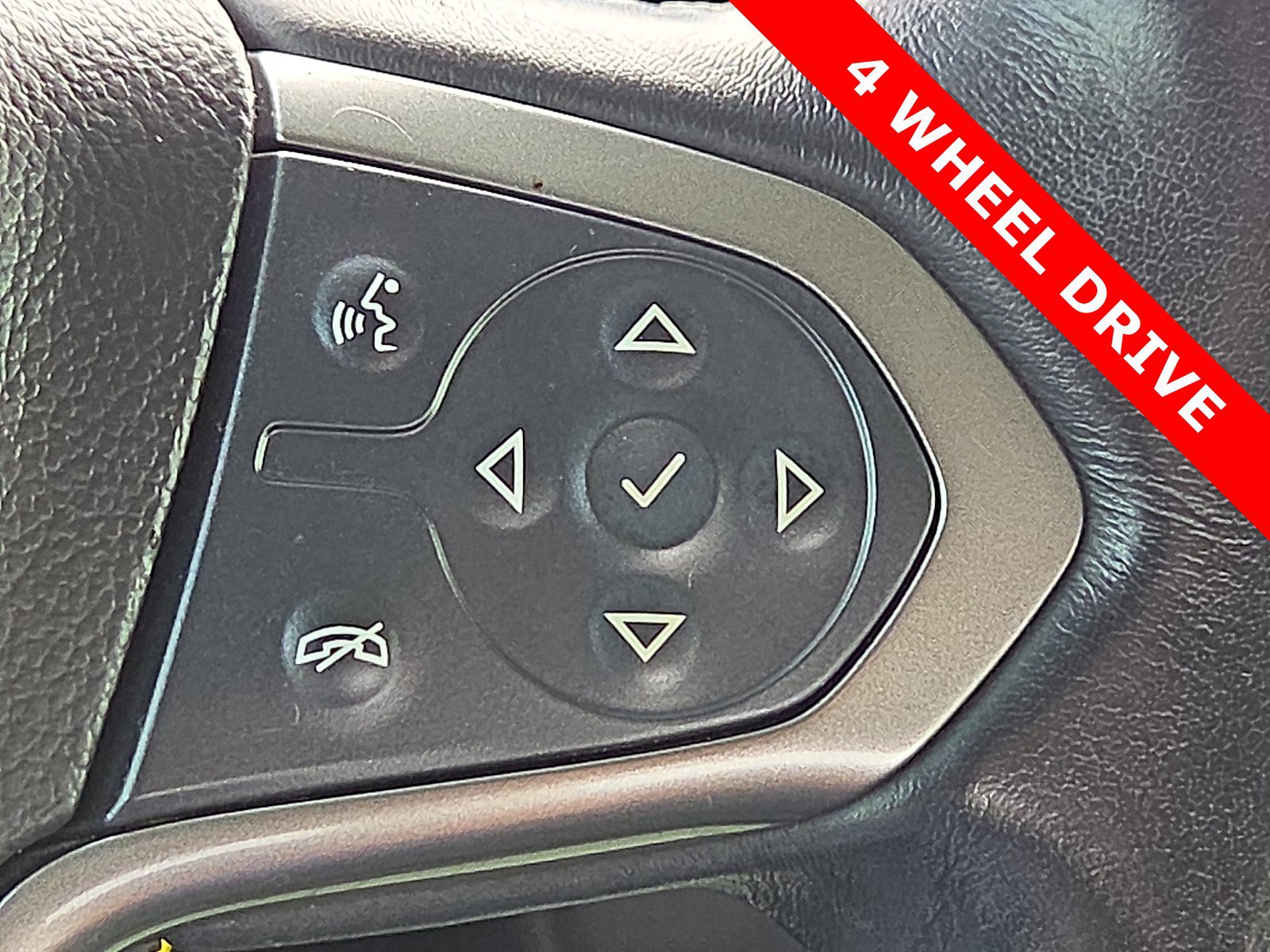 Used 2018 Chevrolet Silverado 1500 LT w/ Texas Edition image 21