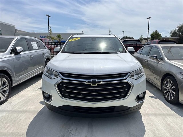 Used 2021 Chevrolet Traverse LT w/ LT Premium Package image 2