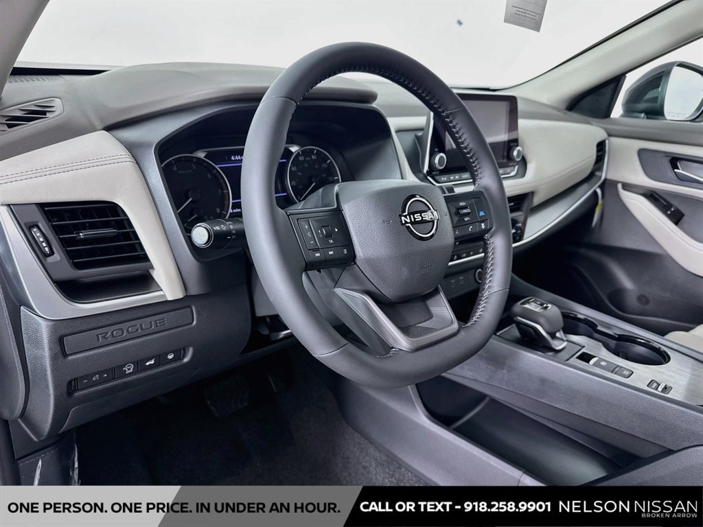 New 2026 Nissan Rogue Dark Armor FWD image 9