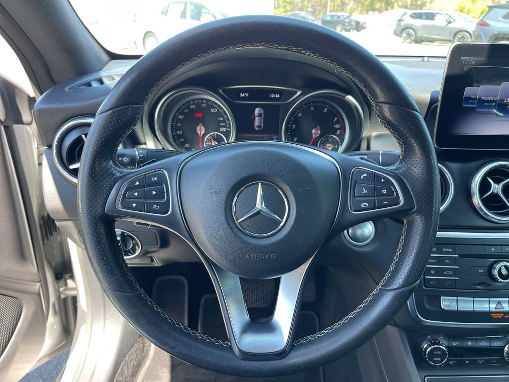 Used 2018 Mercedes-Benz CLA 250 4MATIC image 16