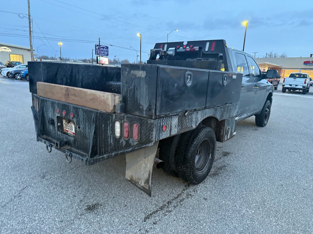 Used 2013 RAM 3500 Tradesman w/ Chrome Appearance Group image 6