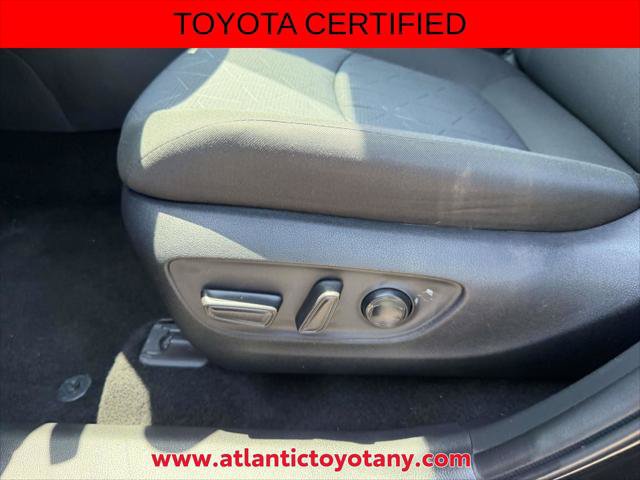 Certified 2025 Toyota RAV4 XLE AWD/4WD image 17