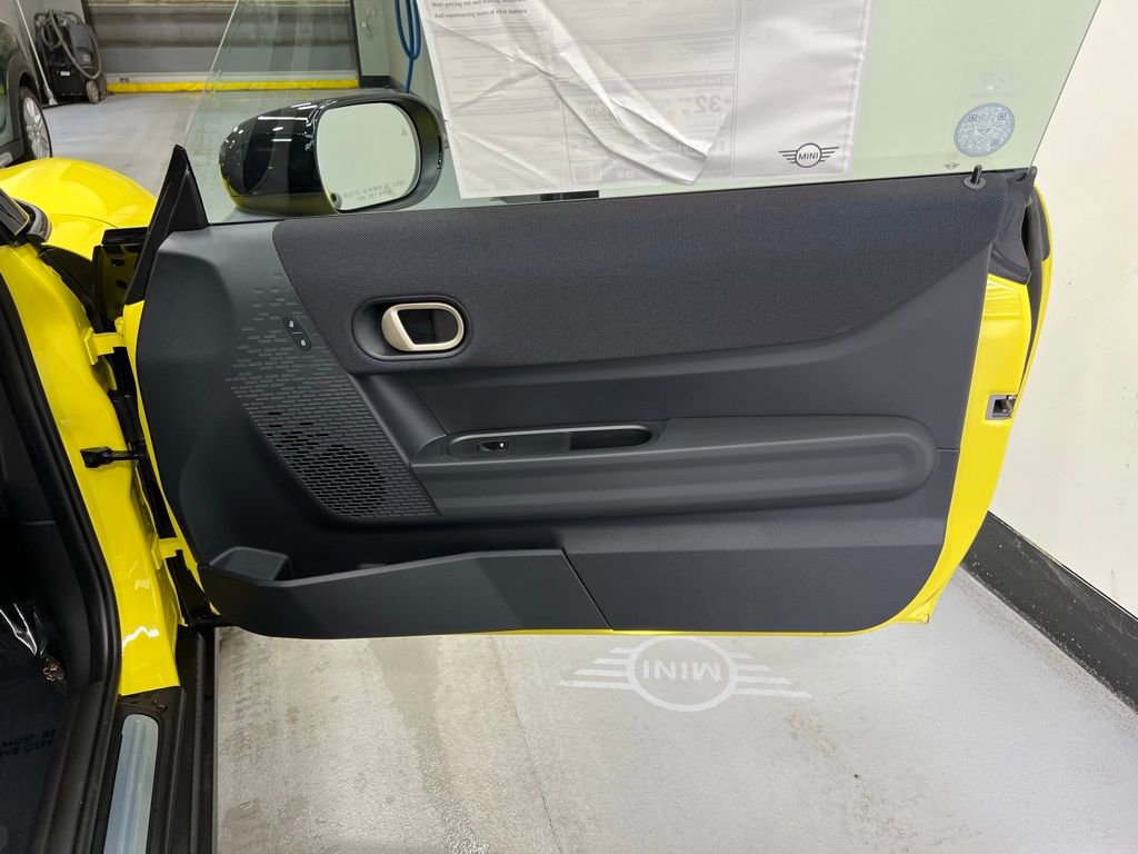 Certified 2025 MINI Cooper S image 22