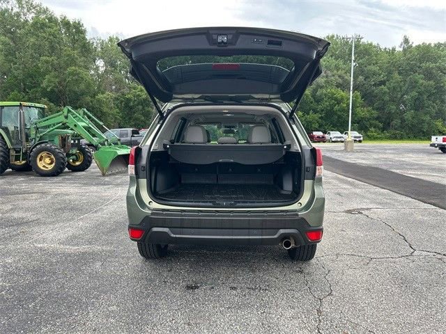 Used 2021 Subaru Forester Limited w/ Popular Package #3 AWD/4WD image 15