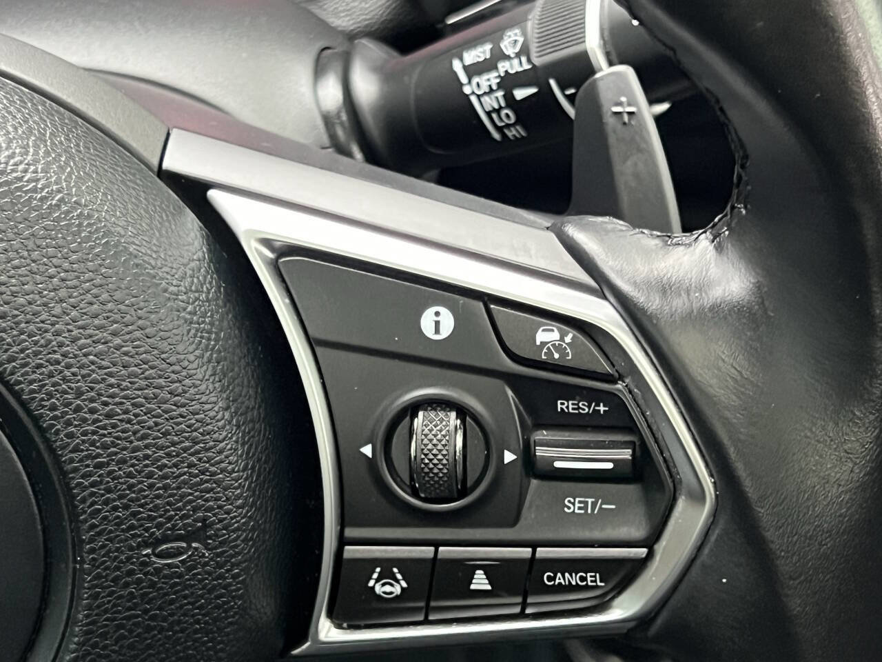 Used 2022 Acura MDX SH-AWD image 27