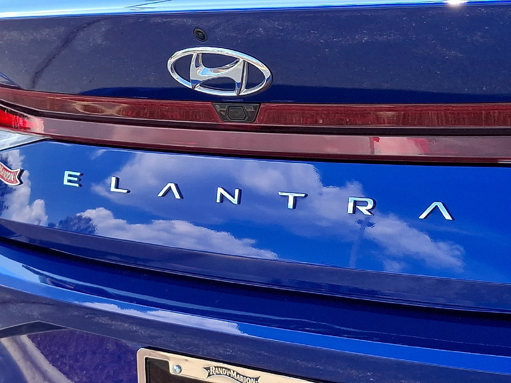 Used 2023 Hyundai Elantra SEL w/ Convenience Package FWD image 31