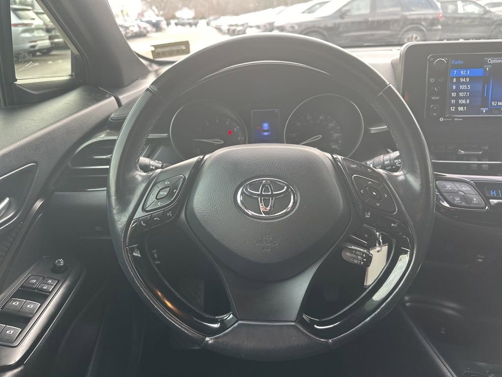 Used 2018 Toyota C-HR XLE image 18