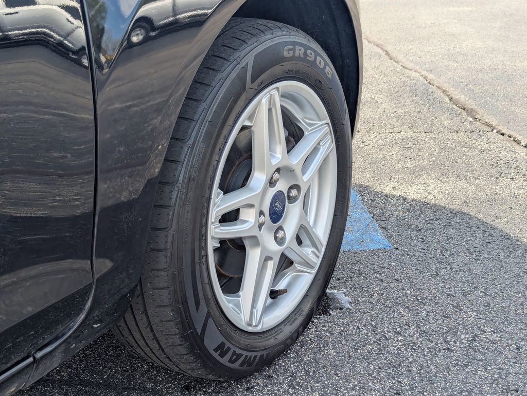 Used 2017 Ford Fiesta SE FWD image 27