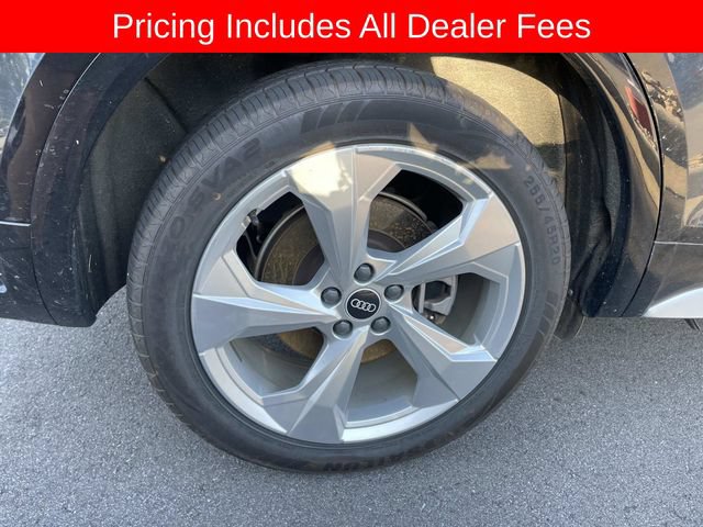 Used 2021 Audi Q5 2.0T Premium Plus w/ Premium Plus Package AWD/4WD image 12
