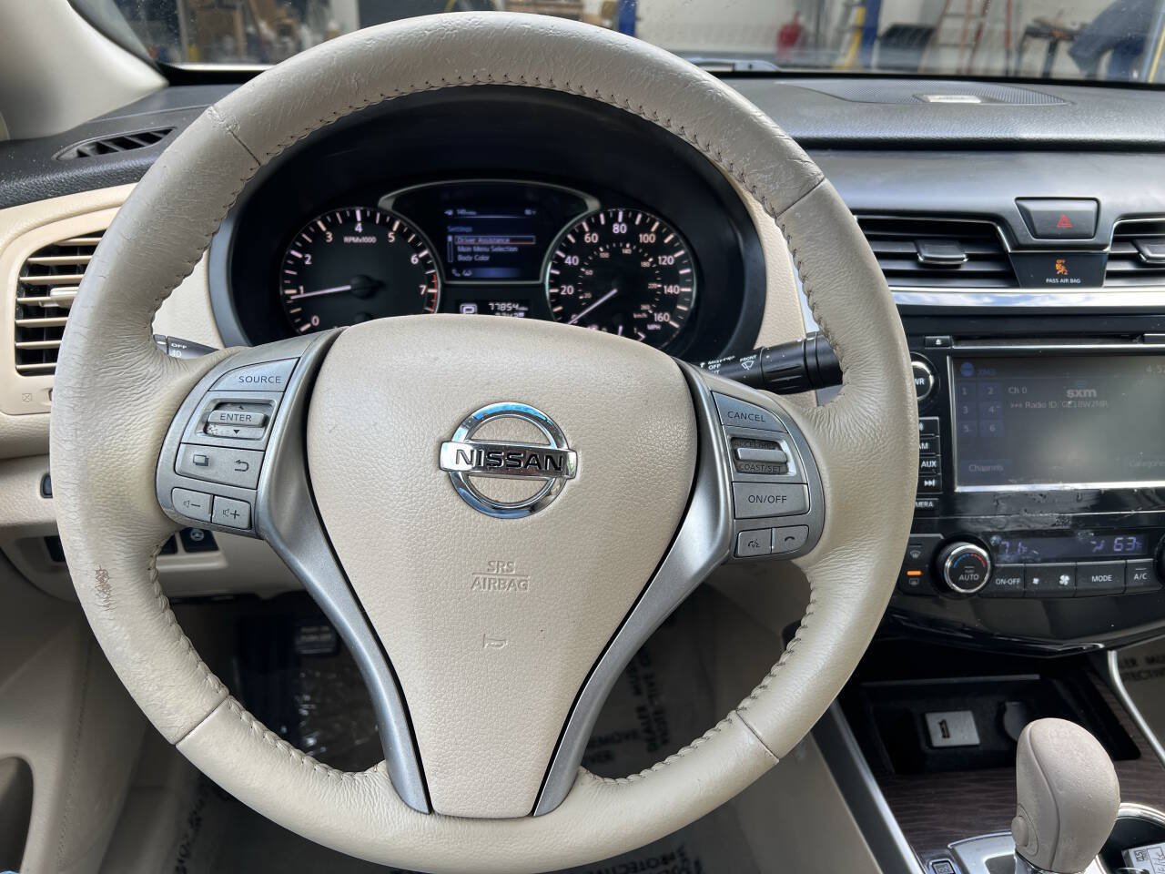Used 2013 Nissan Altima 2.5 SL w/ Technology Pkg FWD image 16