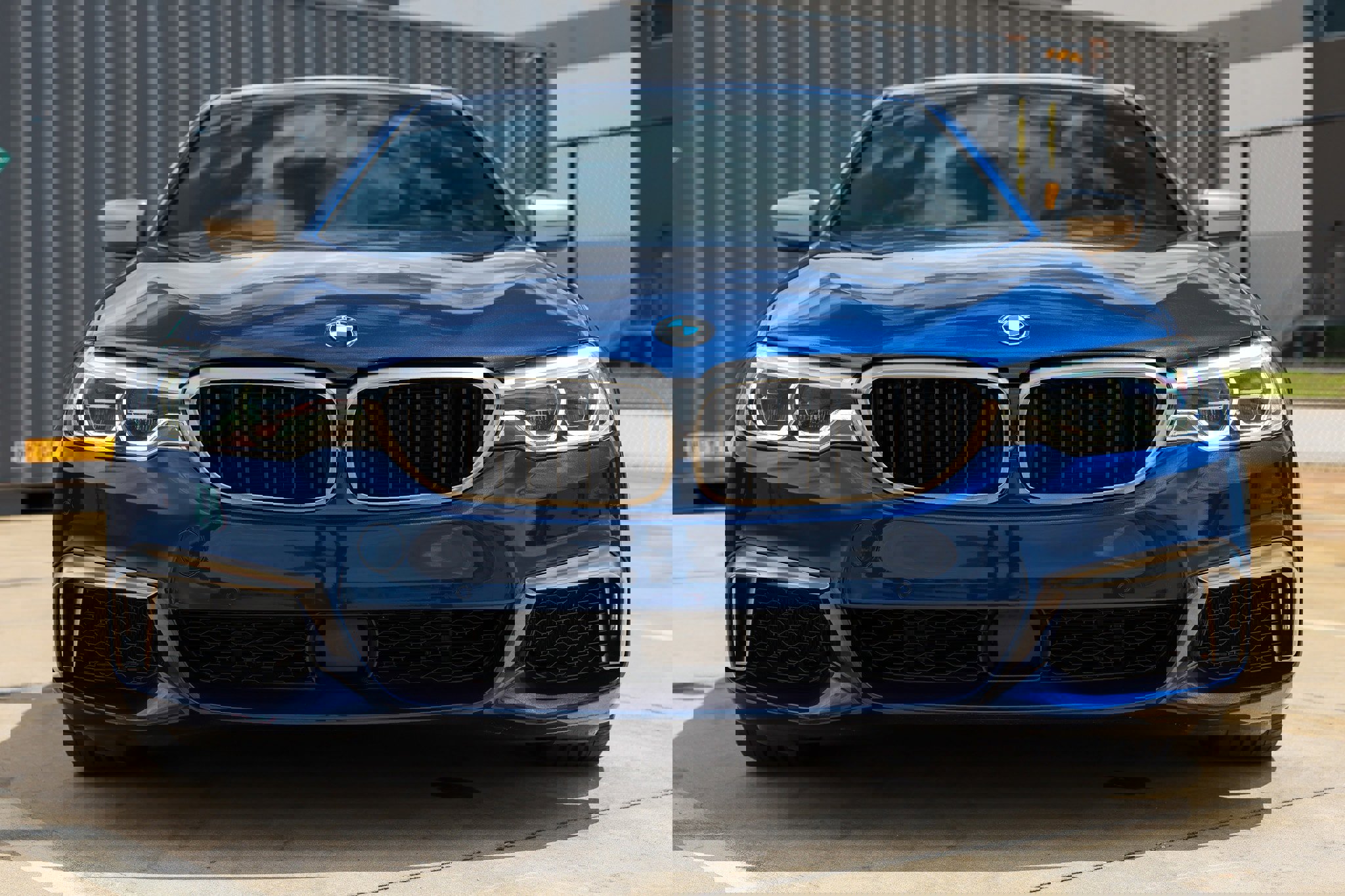 Used 2018 BMW M550i xDrive image 23