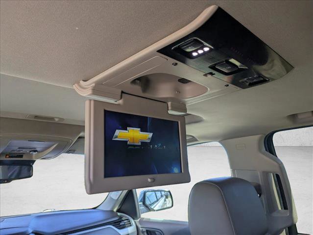 Used 2015 Chevrolet Suburban LTZ image 16