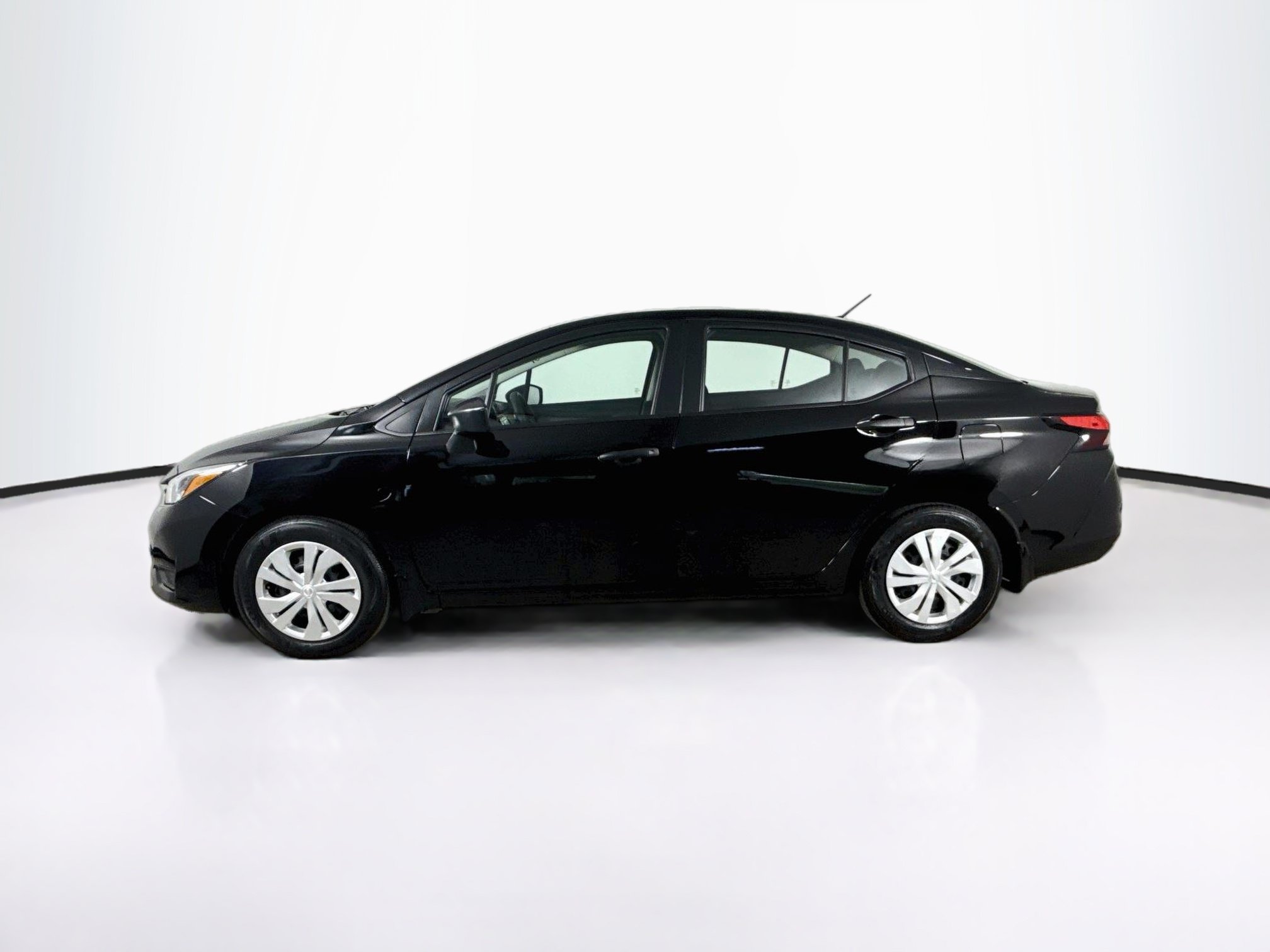 Used 2025 Nissan Versa S w/ Trunk Package FWD image 7