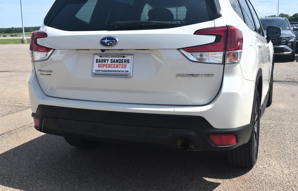 Used 2022 Subaru Forester Premium AWD/4WD image 10