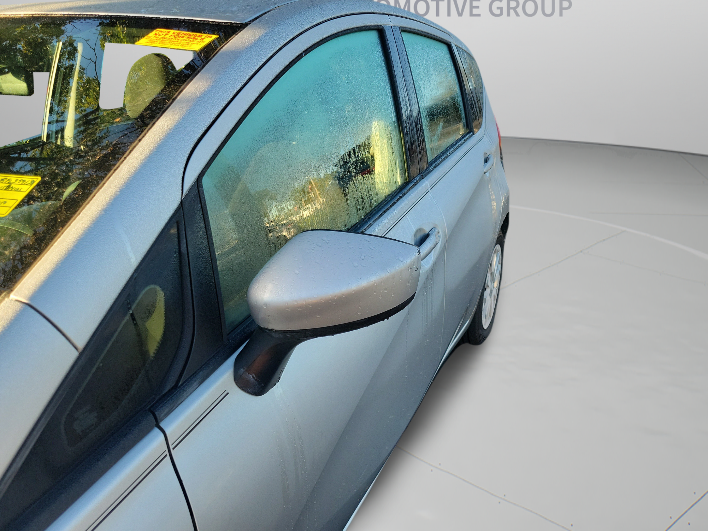 Used 2015 Nissan Versa Note SV FWD image 29