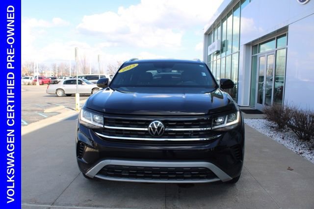 Used 2023 Volkswagen Atlas Cross Sport SE image 2