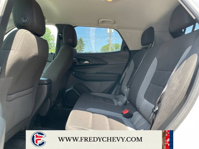 Used 2025 Chevrolet TrailBlazer LT AWD/4WD image 21
