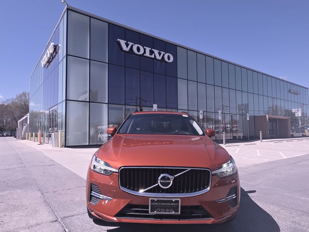 Used 2023 Volvo XC60 B5 Core w/ Climate Package image 2