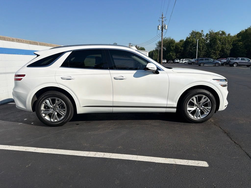 Used 2022 Genesis GV70 2.5T AWD/4WD image 6