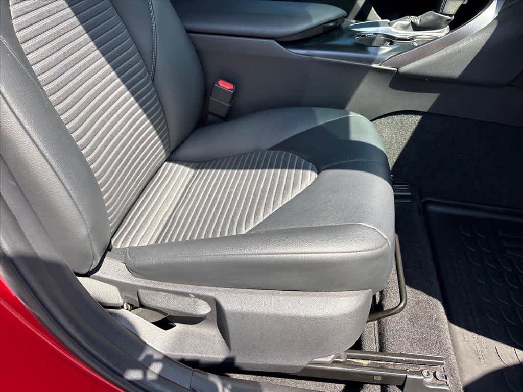 Used 2019 Toyota Camry SE w/ Audio Package FWD image 7