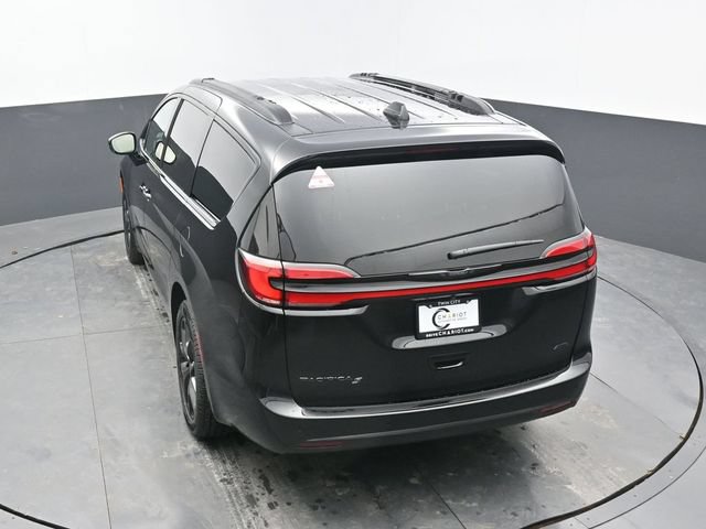 New 2026 Chrysler Pacifica Select w/ S Appearance Package AWD/4WD image 47