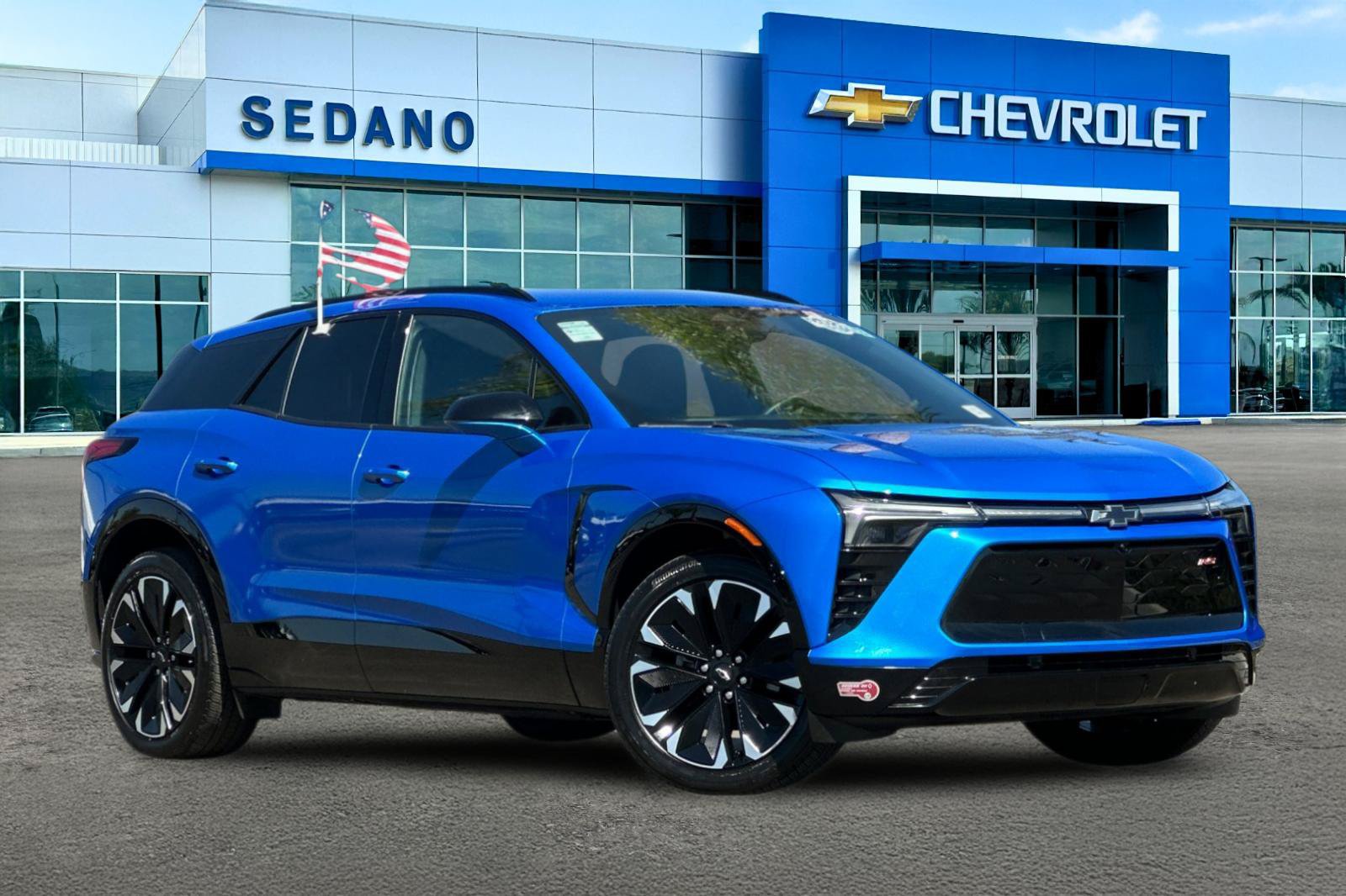 Used 2024 Chevrolet Blazer EV RS AWD/4WD image 2