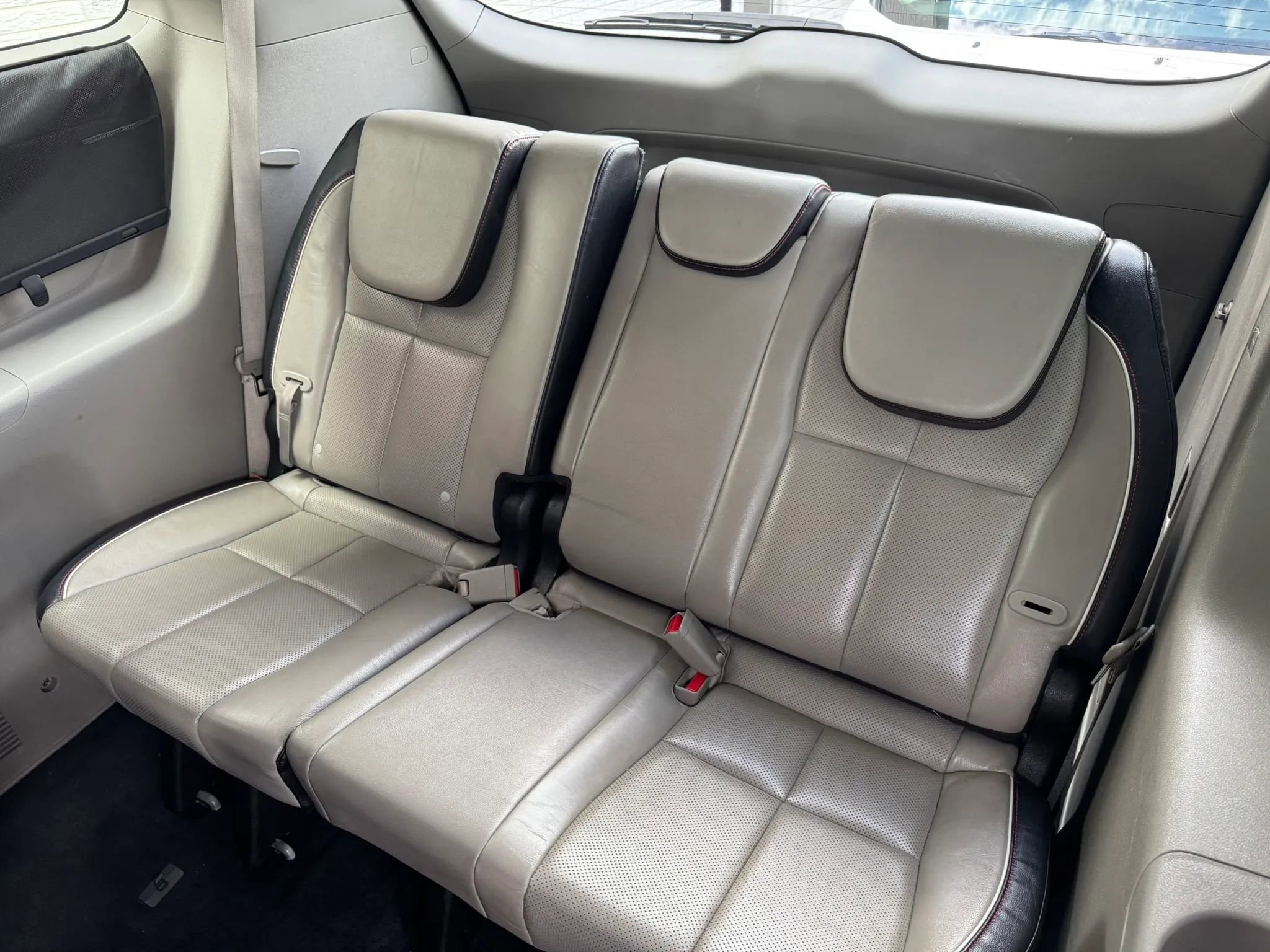 Used 2020 Kia Sedona EX FWD image 17