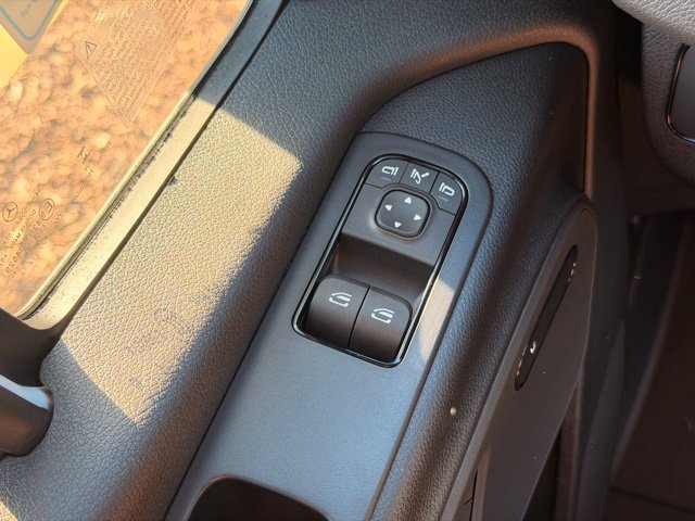 Used 2025 Mercedes-Benz Sprinter 2500 image 23