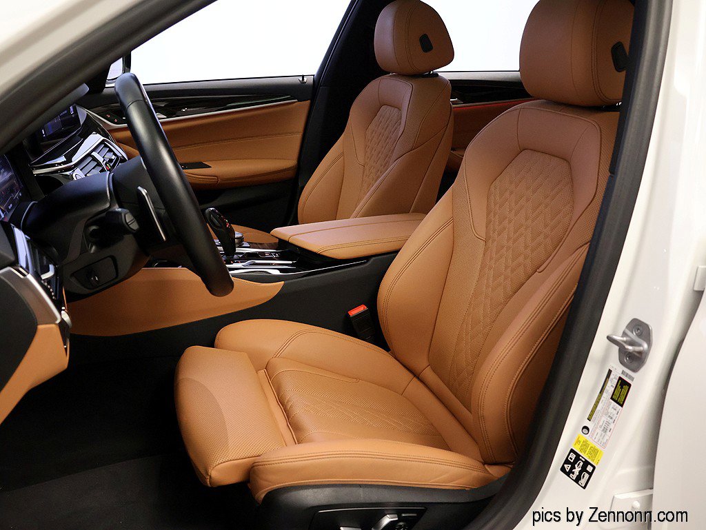 Certified 2023 BMW 530i xDrive w/ M Sport Package image 10