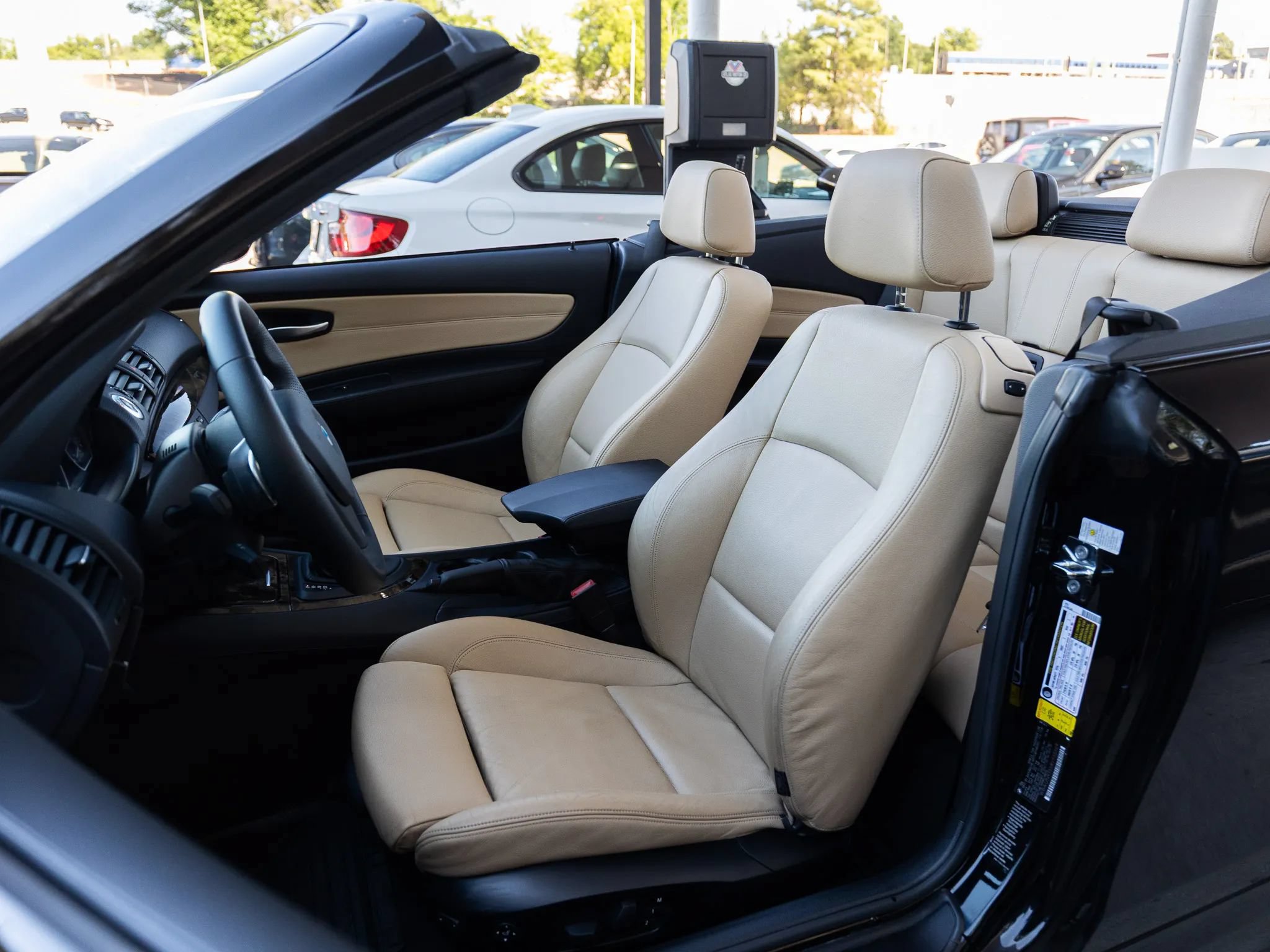 Used 2008 BMW 135i Convertible RWD image 20