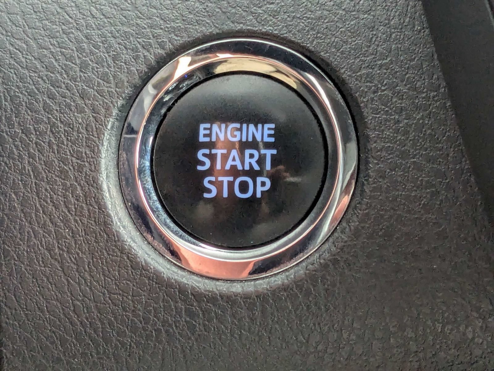 Used 2022 Toyota Camry XSE FWD image 31