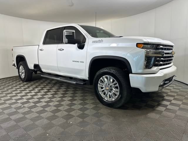 Used 2022 Chevrolet Silverado 3500 High Country image 2
