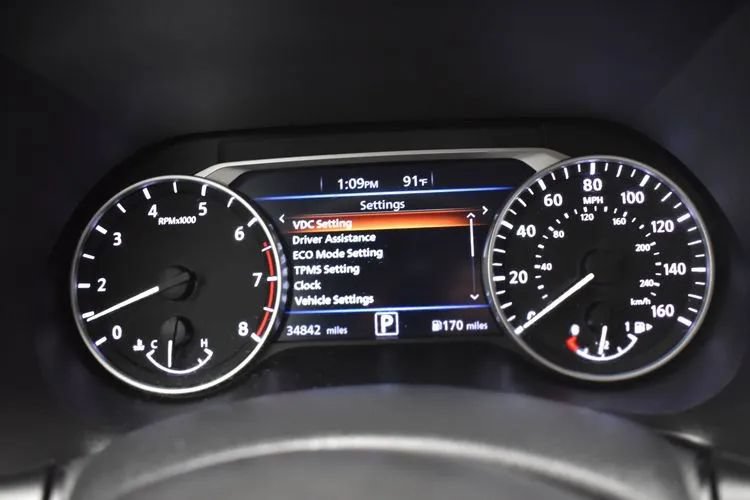 Used 2025 Nissan Sentra SV FWD image 26