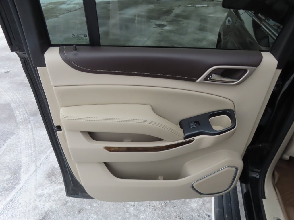 Used 2016 GMC Yukon XL Denali w/ Open Road Package image 38