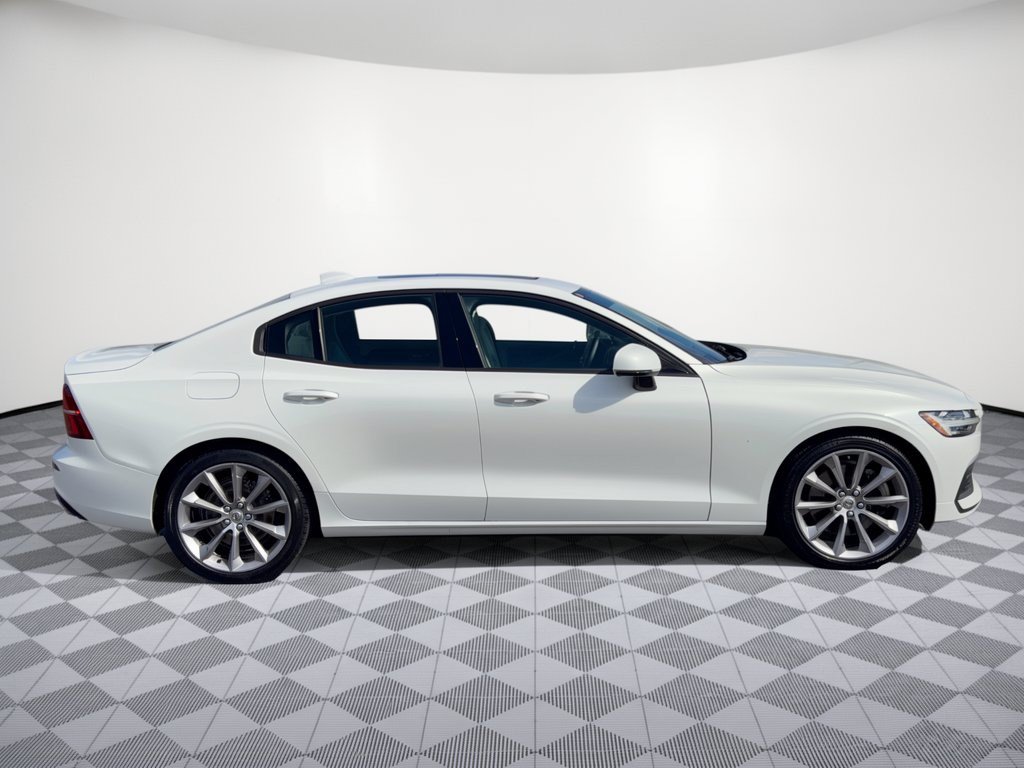 Used 2020 Volvo S60 T6 Momentum AWD/4WD image 8