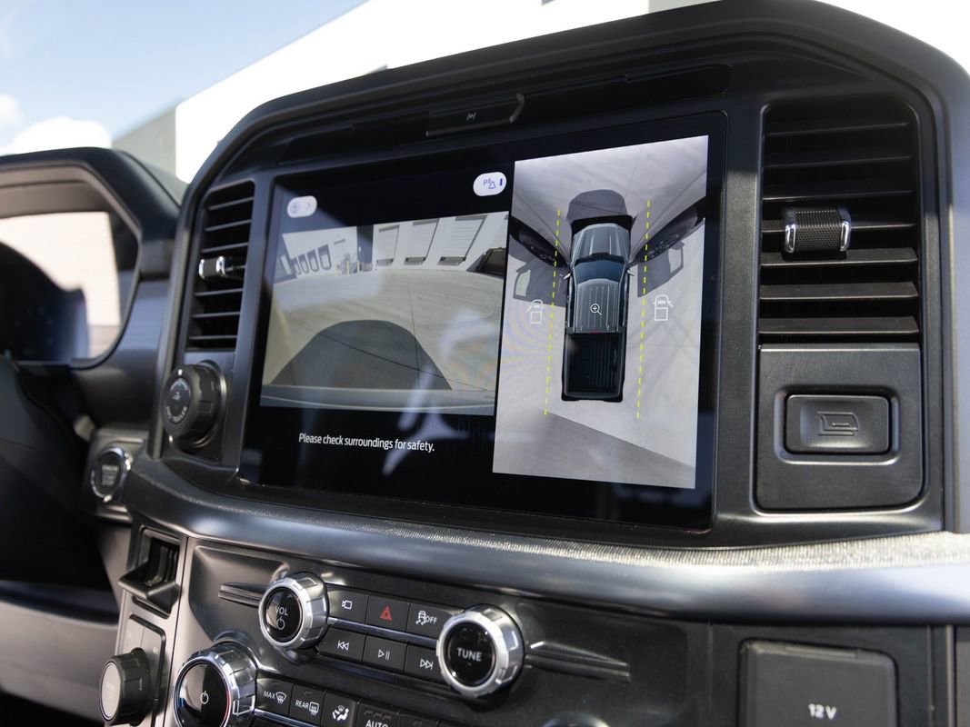 Used 2025 Ford F150 Lariat AWD/4WD image 22