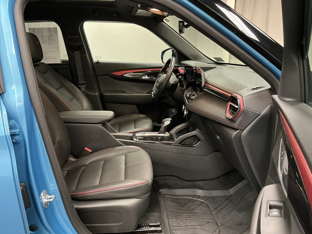 Used 2025 Chevrolet TrailBlazer RS w/ Convenience Package FWD image 27