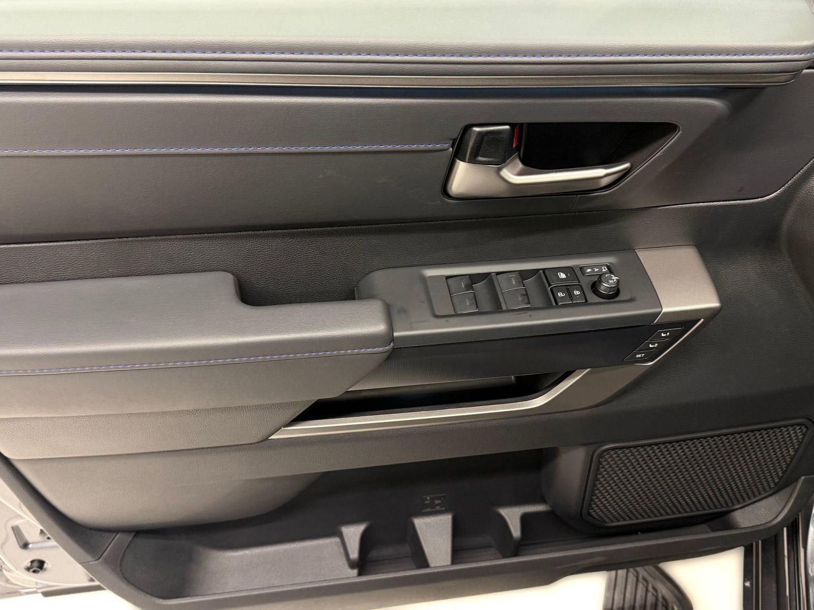 New 2026 Toyota Sequoia SR5 AWD/4WD image 11