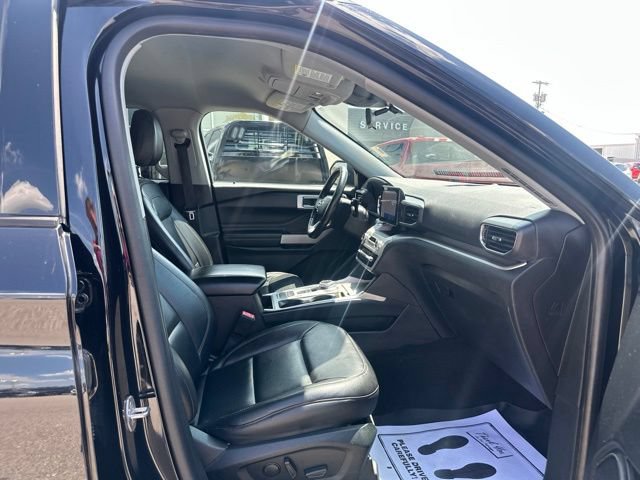 Used 2021 Ford Explorer XLT w/ Equipment Group 202A RWD image 8