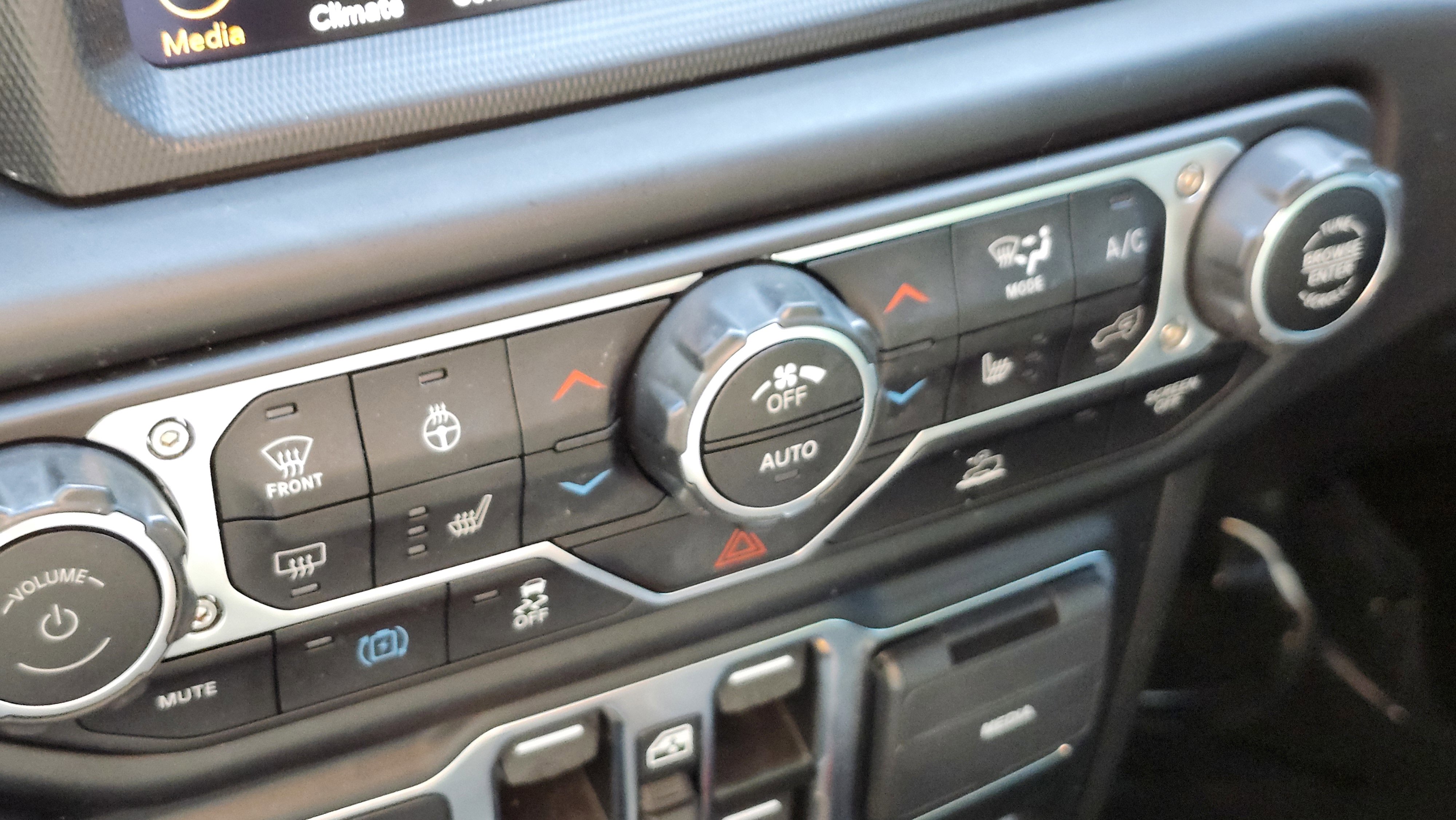 Used 2023 Jeep Wrangler Unlimited Rubicon 4xe w/ Cold Weather Group image 29