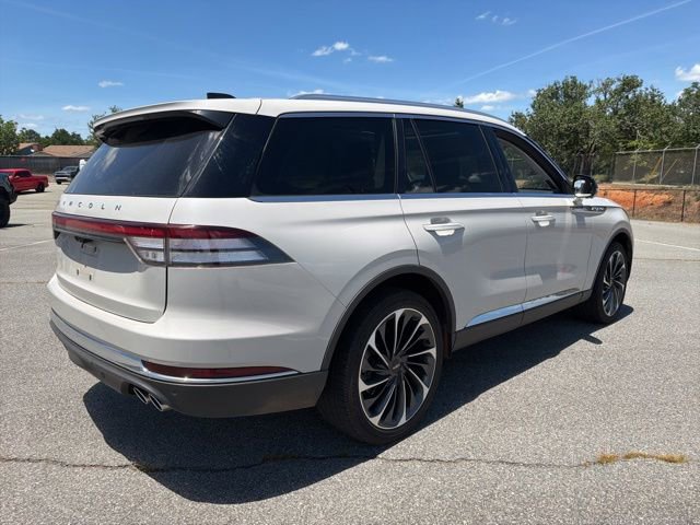 Used 2025 Lincoln Aviator Reserve w/ Equipment Group 201A AWD/4WD image 3