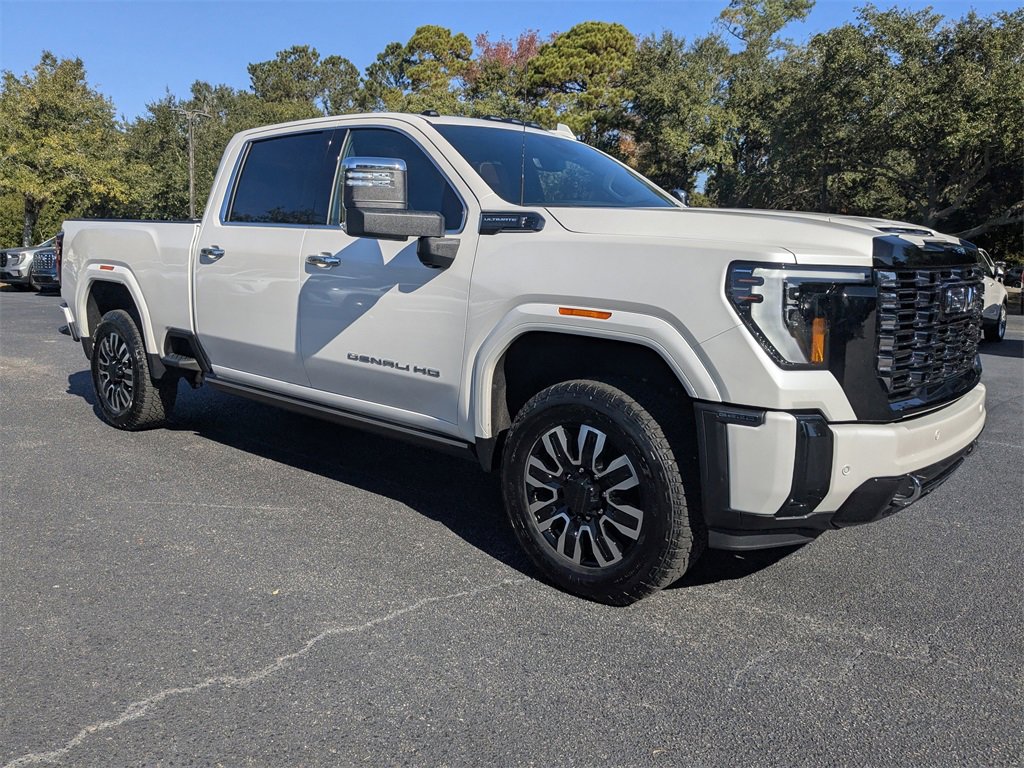 Used 2025 GMC Sierra 2500 Denali Ultimate w/ Max Trailering Package image 2