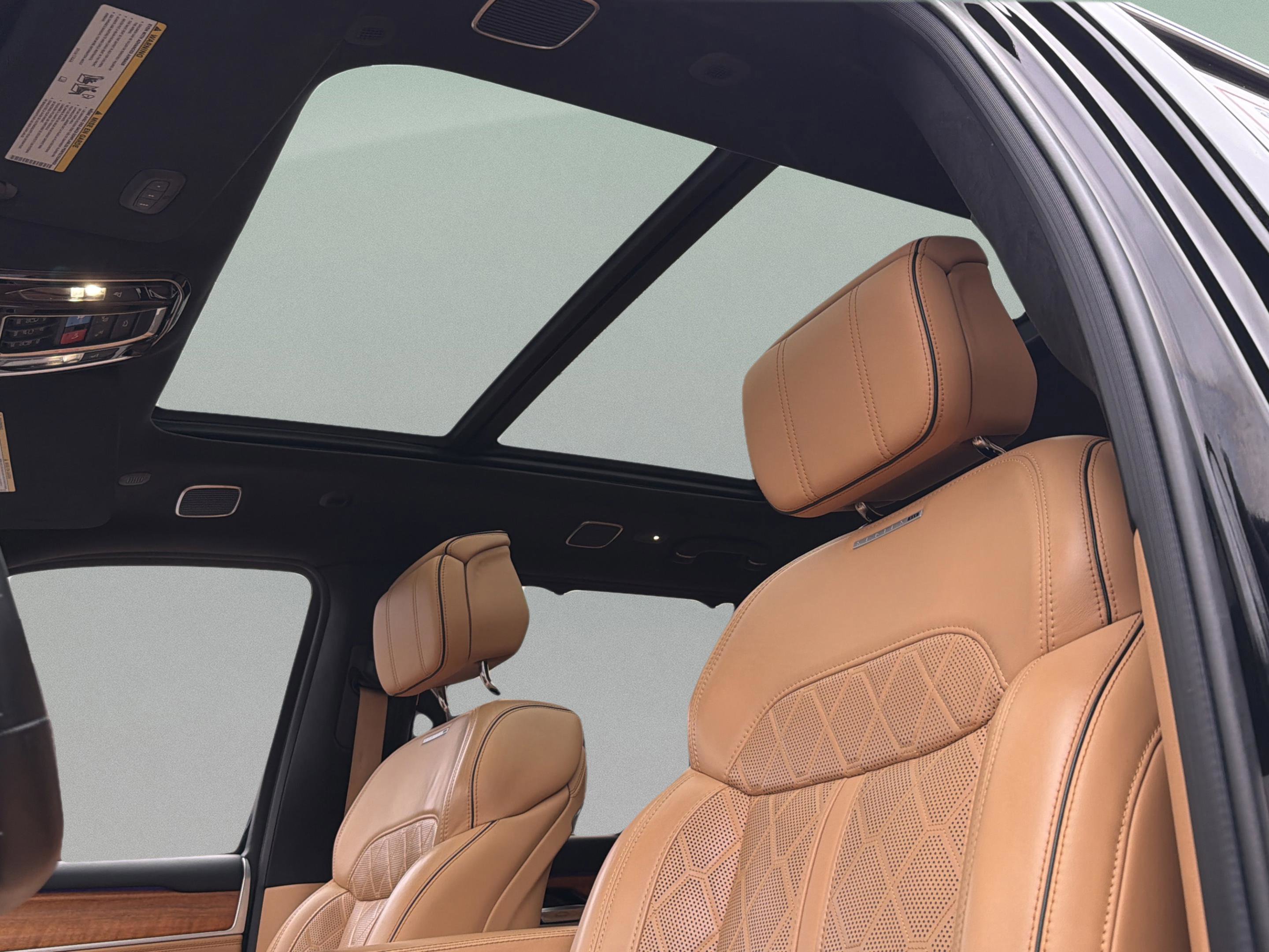 Used 2022 Jeep Grand Wagoneer Series III w/ Flexible Seating Group image 22