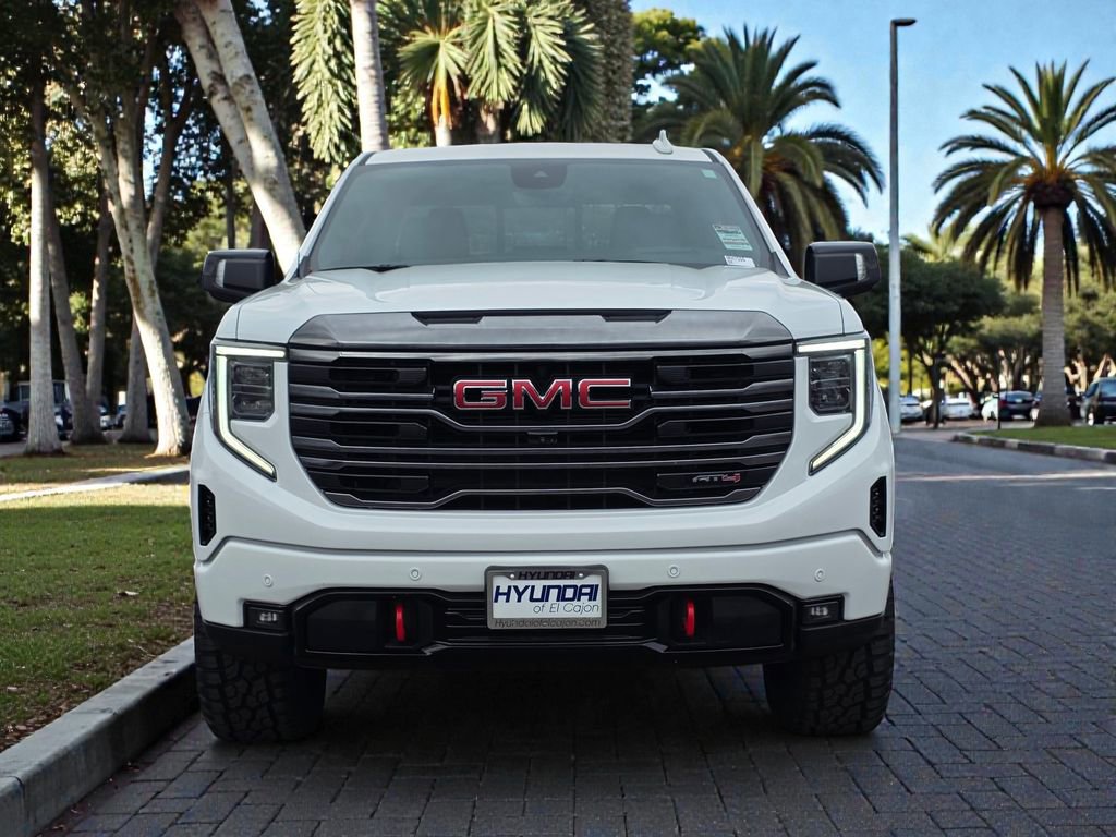 Used 2022 GMC Sierra 1500 AT4 w/ AT4 Premium Package image 3