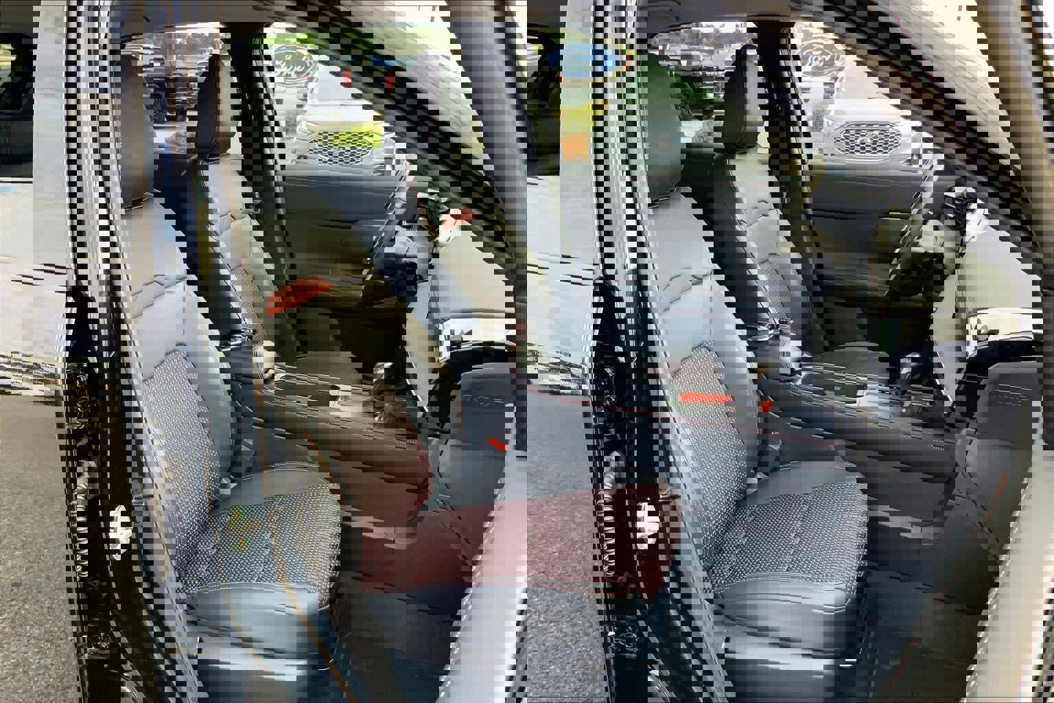 Used 2026 Nissan Kicks SR image 9